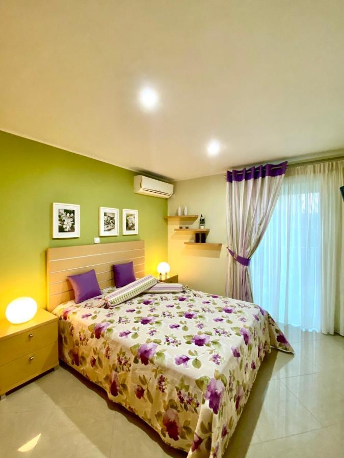 Airport Tk Luxury Home Artemida  Exterior photo